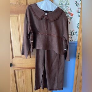 Brown Two-Piece Linen Set with Peter Pan Collar